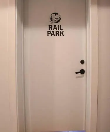Rail Park Downtown Studio, Amazing Views, Contactless Check-In Philadelphia Exterior photo