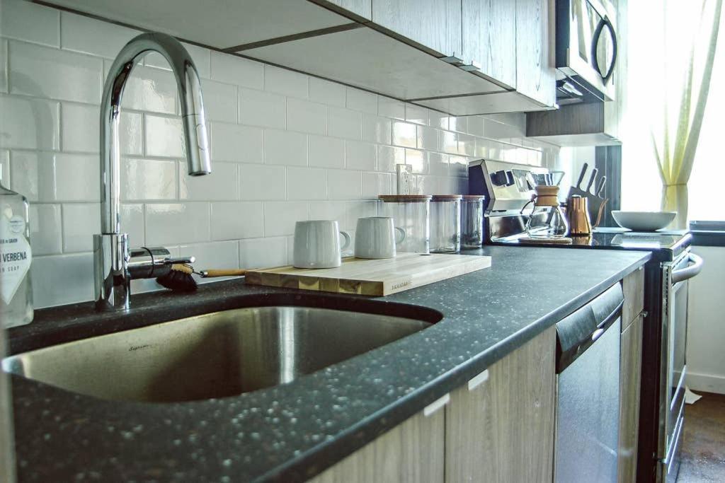 Appartement Rail Park Downtown Studio, Amazing Views, Contactless Check-in Philadelphie